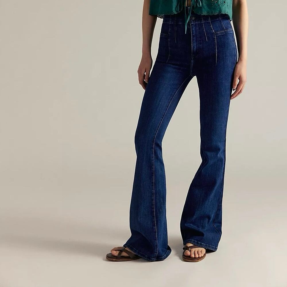Free People We The Free Jayde High Rise Flare Leg Jean Women’s 31 Night Sky